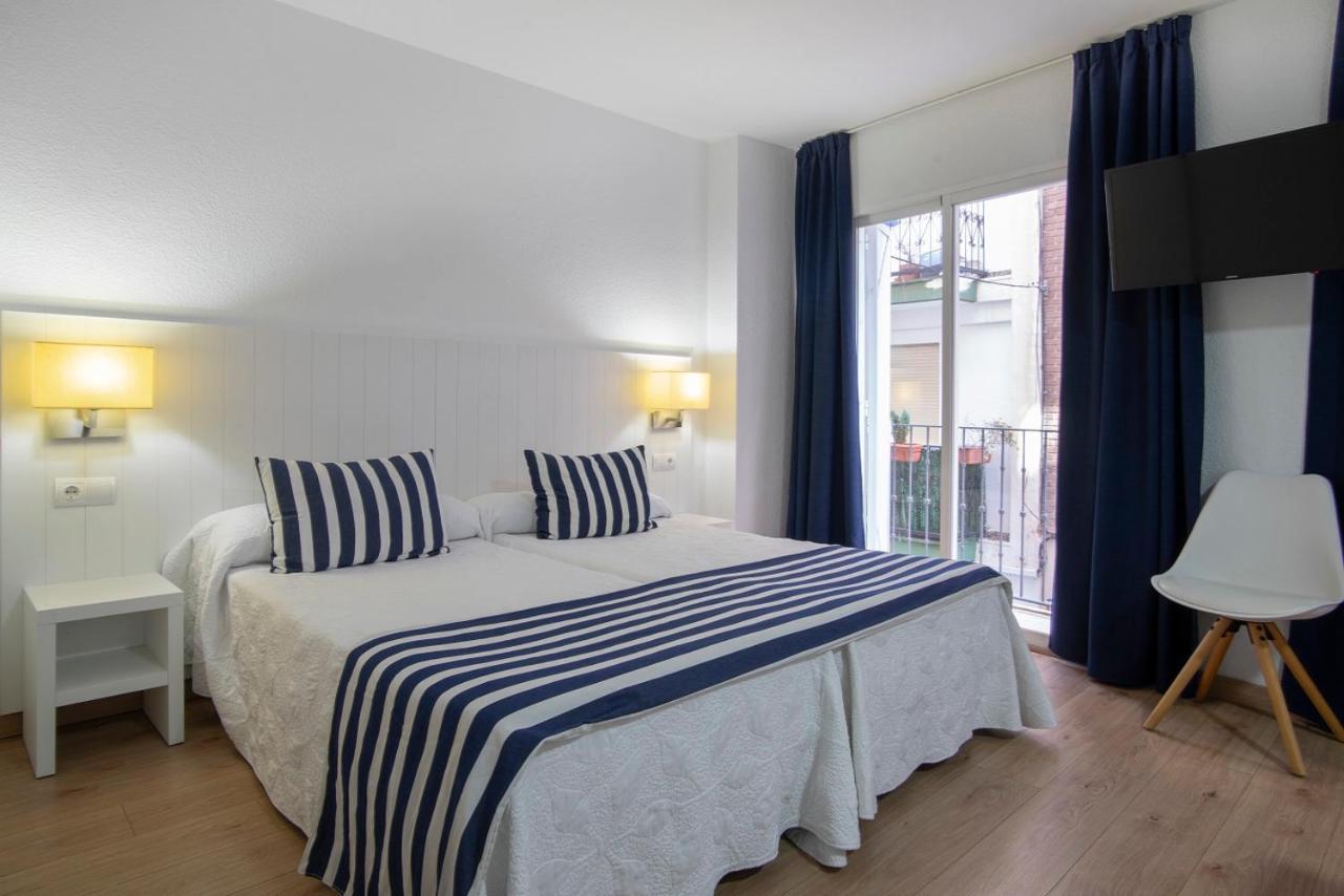 Apartamentos La Mar Benidorm Bagian luar foto