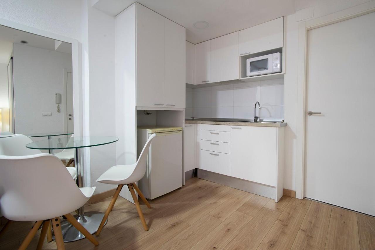 Apartamentos La Mar Benidorm Bagian luar foto