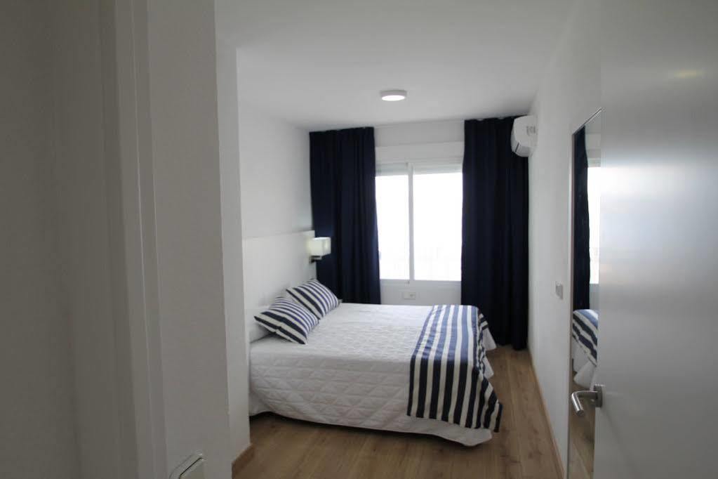 Apartamentos La Mar Benidorm Bagian luar foto