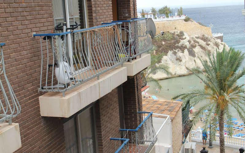 Apartamentos La Mar Benidorm Bagian luar foto