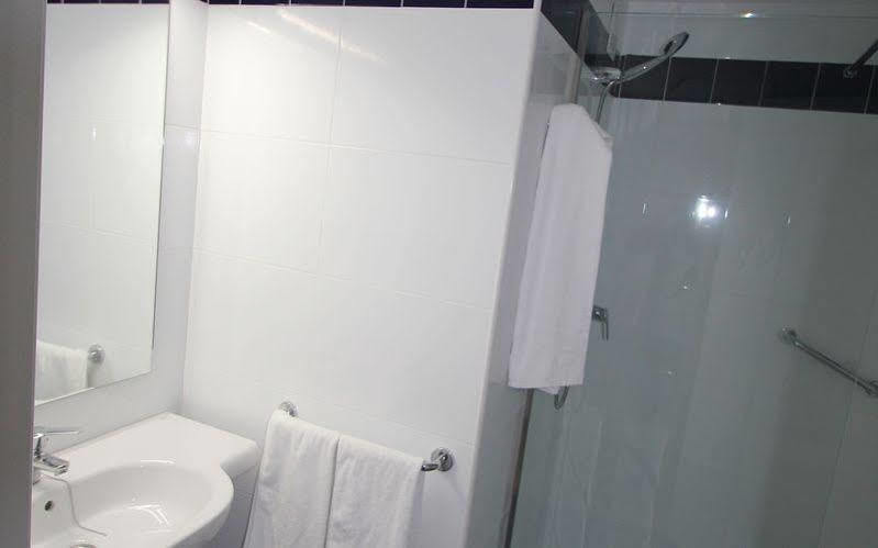 Apartamentos La Mar Benidorm Bagian luar foto